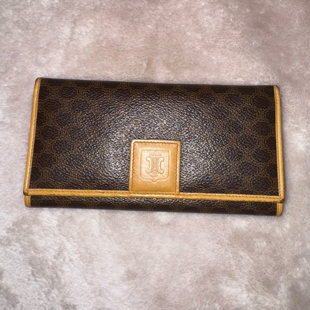 Vintage Celine Triomphe Long Wallet w/ kiss lock